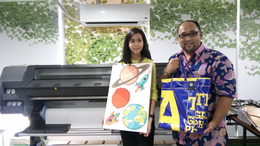 Gita dan Andy saat ditemui di HP Latex Center.