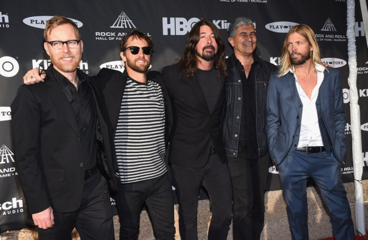 Keren! Seribu Rocker Mainkan Lagu Foo Fighters, Learn to Fly 