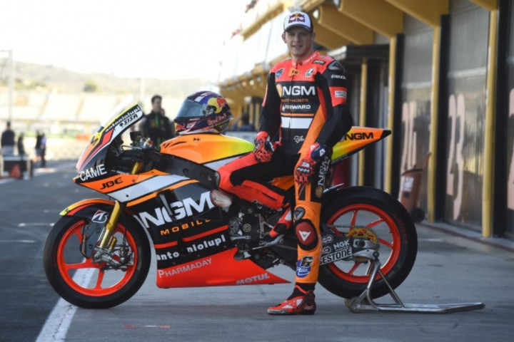 Resmi, Stefan Bradl Tinggalkan Forward Racing