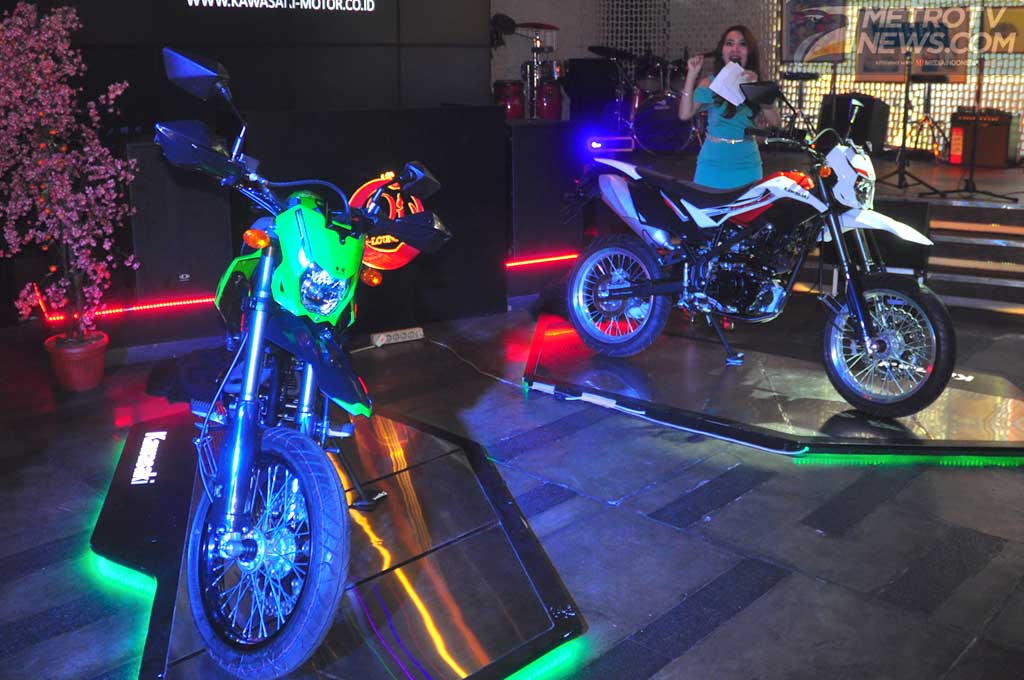 Kawasaki D-Tracker 150 cc resmi dijual di pasar nasional dengan harga mulai Rp28,9 juta. MTVN/A Harry Budiawan