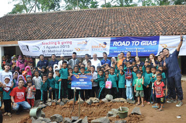 Komunitas 1000 Guru Dukung GIIAS EduCare 