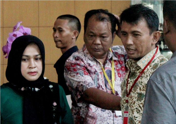 Gatot-Evy Diperiksa sebagai Tersangka