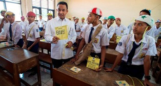 Hapus Perpeloncoan, Kemendikbud Siapkan Format MOS 