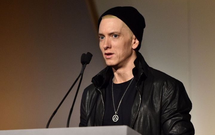 Eminem Melawan Kecanduan Obat-obatan dengan Berlari