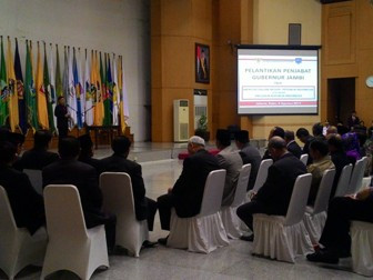 Mendagri Lantik Pejabat Gubernur Jambi dan Kalimantan Tengah