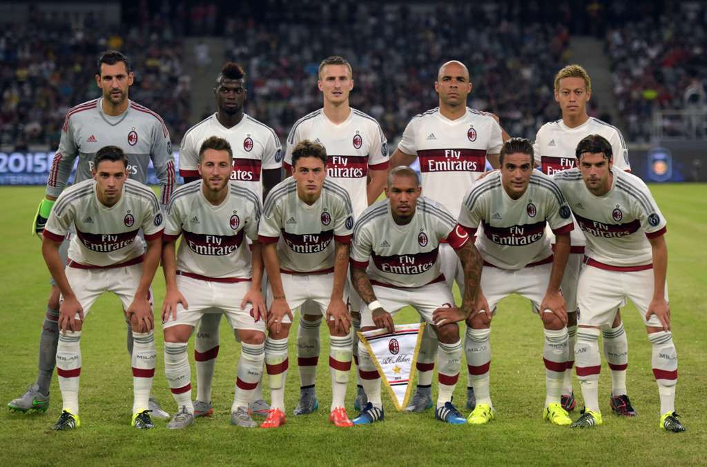 Penggawa AC Milan. (Foto: AFP/Johannes Eisele)