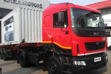 Tata Motors Andalkan Truk Mungil Prima 4028 dan 4023 di GIIAS 2015 