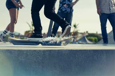 Lexus Pamerkan Aksi Skateboard Melayang  