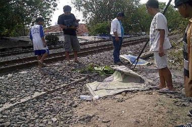 Sebelum Tertabrak Kereta, Rafly Tak Hiraukan Teriakan  