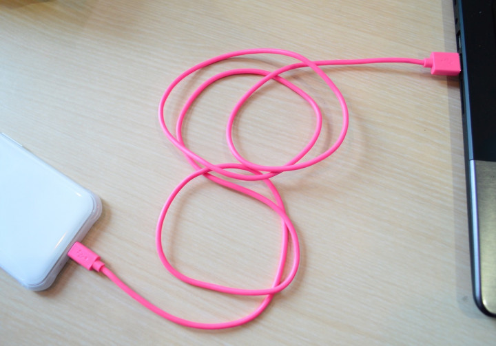 Kabel Data dari Belkin, Penuh Warna