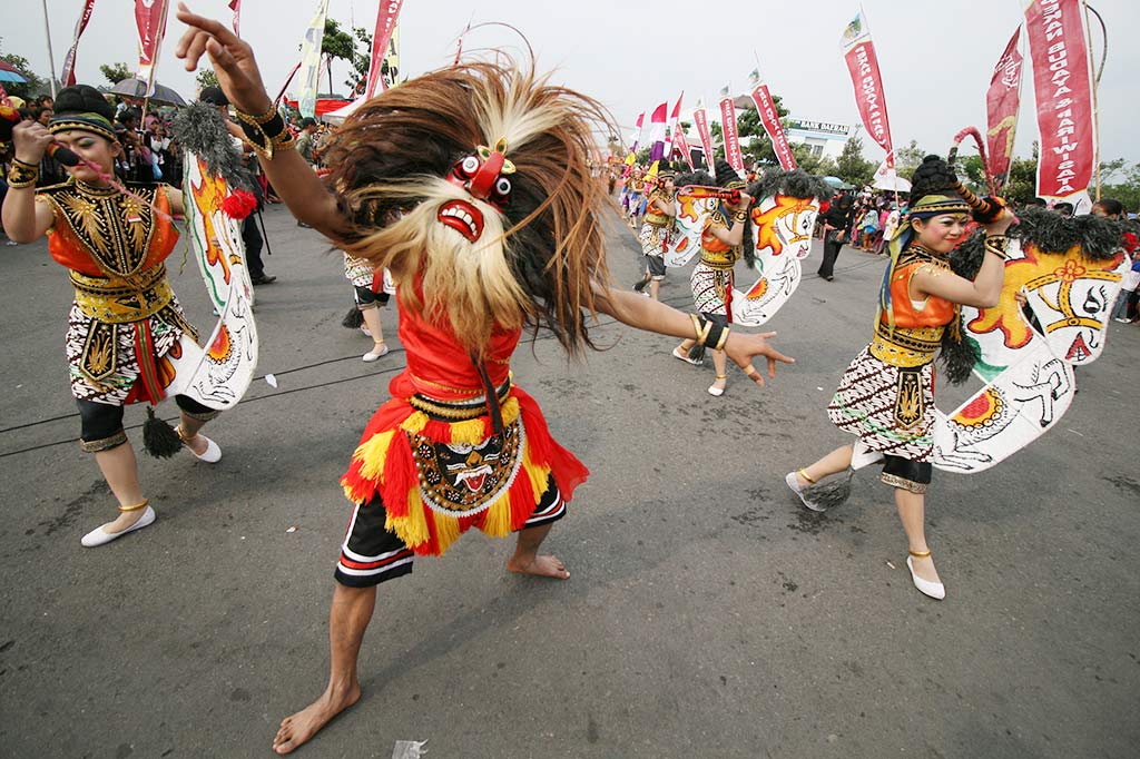Semaraknya Pawai Budaya di Kediri