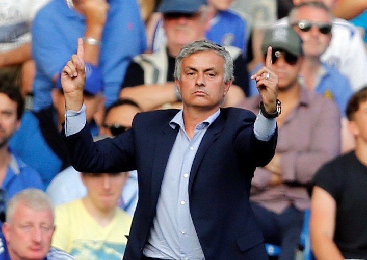 Mourinho: Chelsea Enggak Kangen Cech!