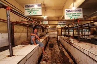 Ahok Sarankan Cabut Pembatasan Impor Daging Sapi