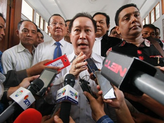 Surati KPK, Pengacara Minta Kaligis tak Diperiksa Selama Praperadilan