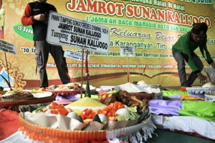 Hotel di Yogyakarta Lombakan 70 Tumpeng Sambut HUT Ke-70 RI