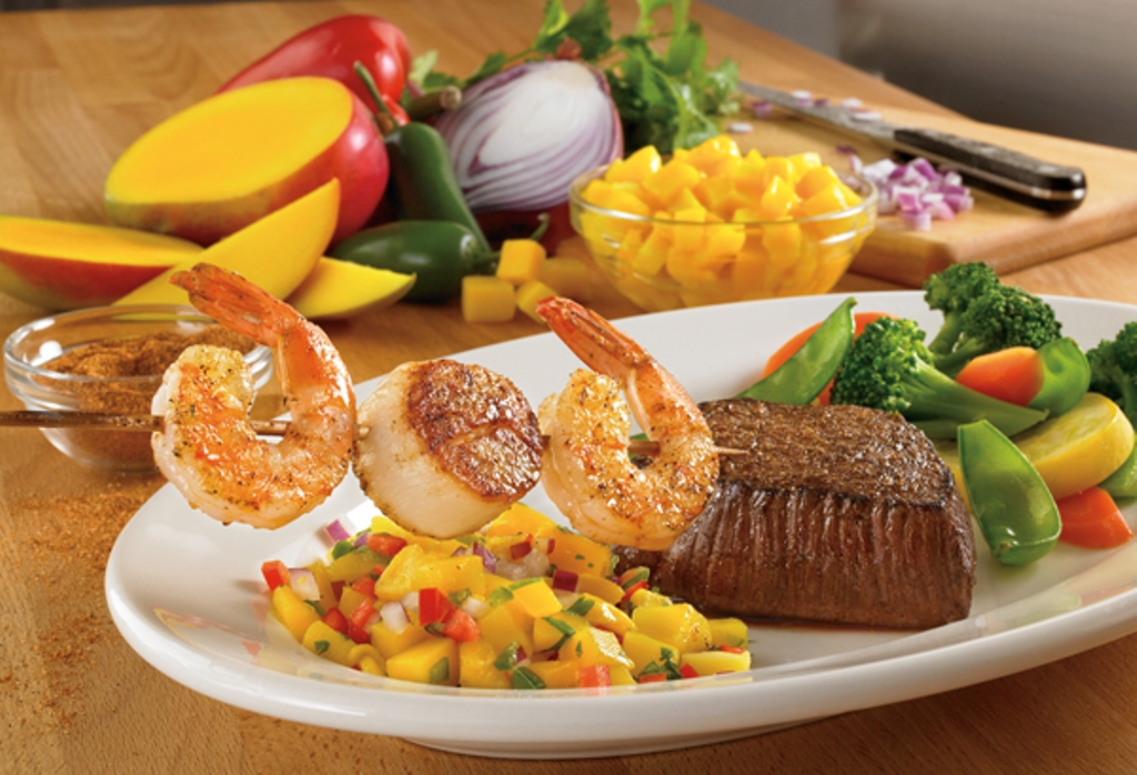 Steak and seafood mixed grill. (Foto:IST)