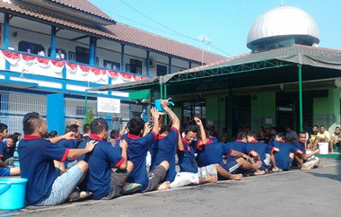 Sambut HUT Ke-70 RI, Ratusan Warga Rutan Surakarta Ikuti Lomba