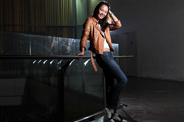 Kelly Tandiono Fights Against Dian Sastro in 'Gangster'