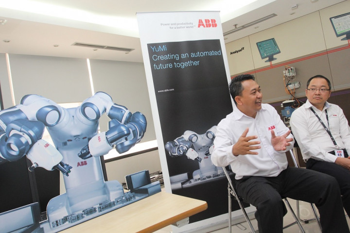 ABB Perkenalkan Robot YuMi untuk Industri