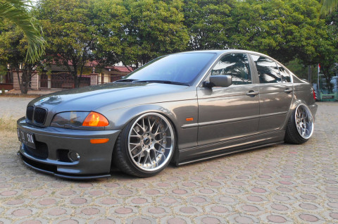 Bmw 318i Pakai Air Suspension Buat Show Dan Harian Bmw 318i Pakai Air Suspension Buat Show Dan Harian
