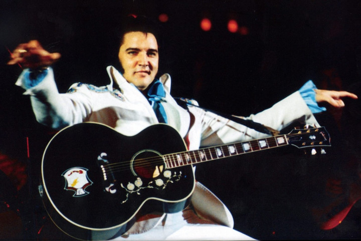 Lelang Memorabilia Elvis Presley Laris Manis