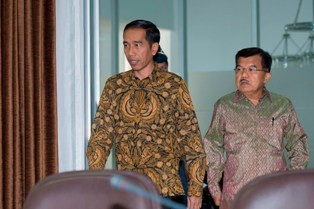 Presiden Jokowi Ajak Doa Bersama untuk Trigana Air