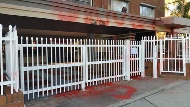 Lagi, KJRI Sydney Dilempari Cat Merah