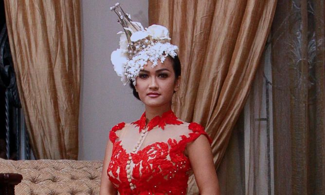  Jupe Selalu Kalah Lomba Panjat Pinang