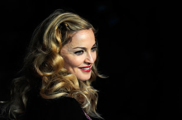 Madonna Mengaku Kerasukan Arwah Elvis Presley