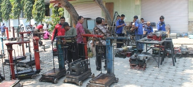 Ribuan Timbangan Pedagang di Brebes Ditera