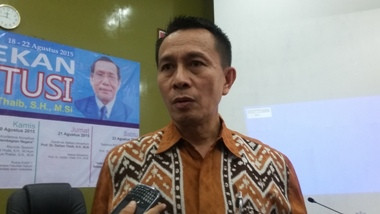 Ketua KY: Satu Polisi Kawal Satu Hakim