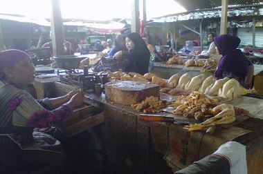 Harga Turun, Penjualan Daging Ayam tak Melejit