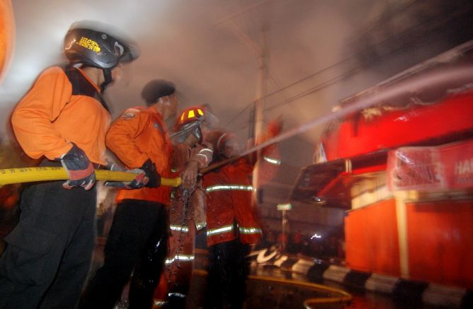 Pabrik Semen Tonasa Terbakar, 1 Tewas 10 Terluka 