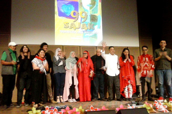 Cerita Cinta dalam 99 Sajak