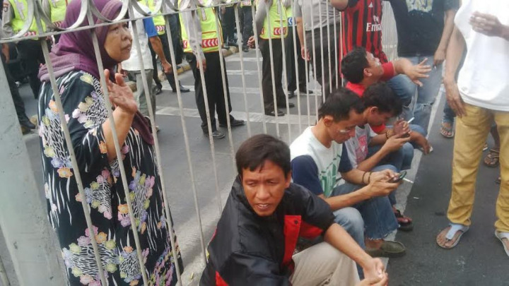 Warga Kampung Pulo: Kami Manusia, Bukan Binatang