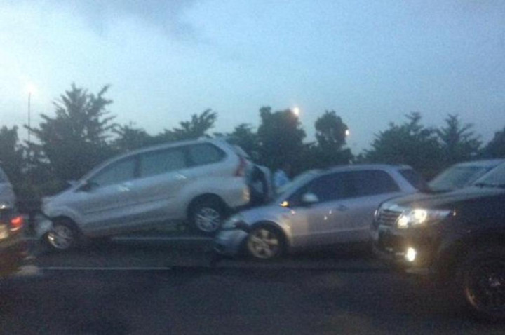Kecelakaan di Tol, Lalin Padat Hingga Bekasi Barat