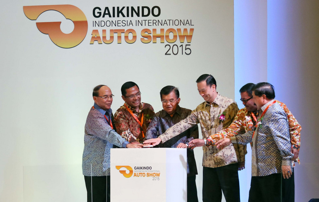 Wapres JK Buka GIIAS 2015 