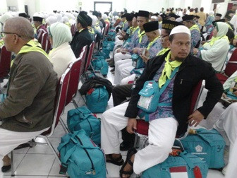 Empat Calon Jemaah Haji Kloter 1 Solo Gagal Berangkat