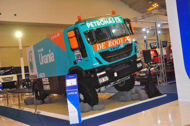 Mobil dan Motor Balap Kelas Dunia, <i>Mejeng</i> di GIIAS 2015