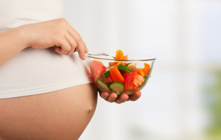 Makanan yang Harus Dihindari Saat Hamil 