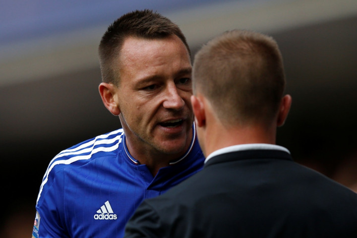 John Terry Terlalu Bagus untuk Tersingkir dari Skuat Utama