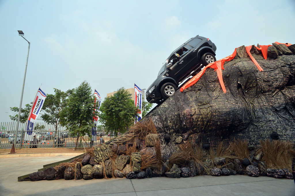 Memacu Adrenalin di GIIAS 2015