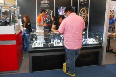 Ragam Aksesoris Non-Otomotif pun Tersedia di GIIAS 2015  