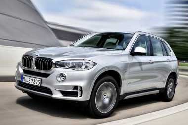 BMW X1 Edisi Sporty Tampil di GIIAS 2015 