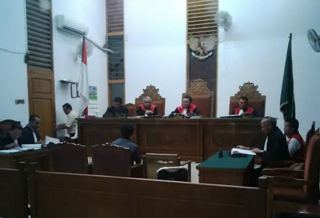Barang Bukti Pakaian Dalam Milik Aktris AA Dibeberkan dalam Sidang 