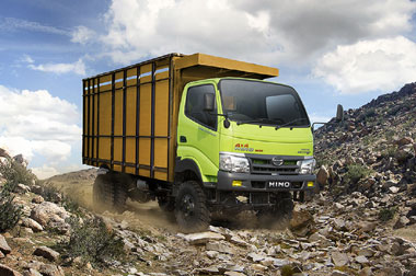 Hino Hadirkan Kendaraan Niaga untuk Medan Off Road  