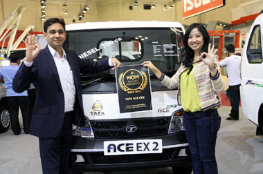 Tata Ace EX2 Kembali Raih Penghargaan WOW Product 