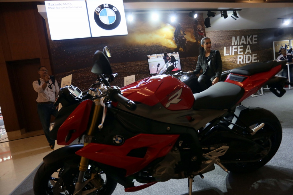 Adu Gagah Moge Eropa di GIIAS 2015