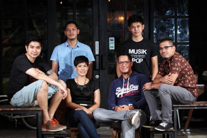 Trik Maliq & D'Essentials Hadapi Pembajakan Karya Musik