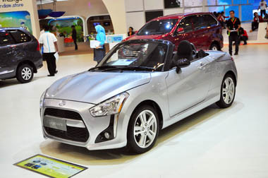 Daihatsu Copen jadi Mobil Favorit Pengunjung GIIAS 2015 